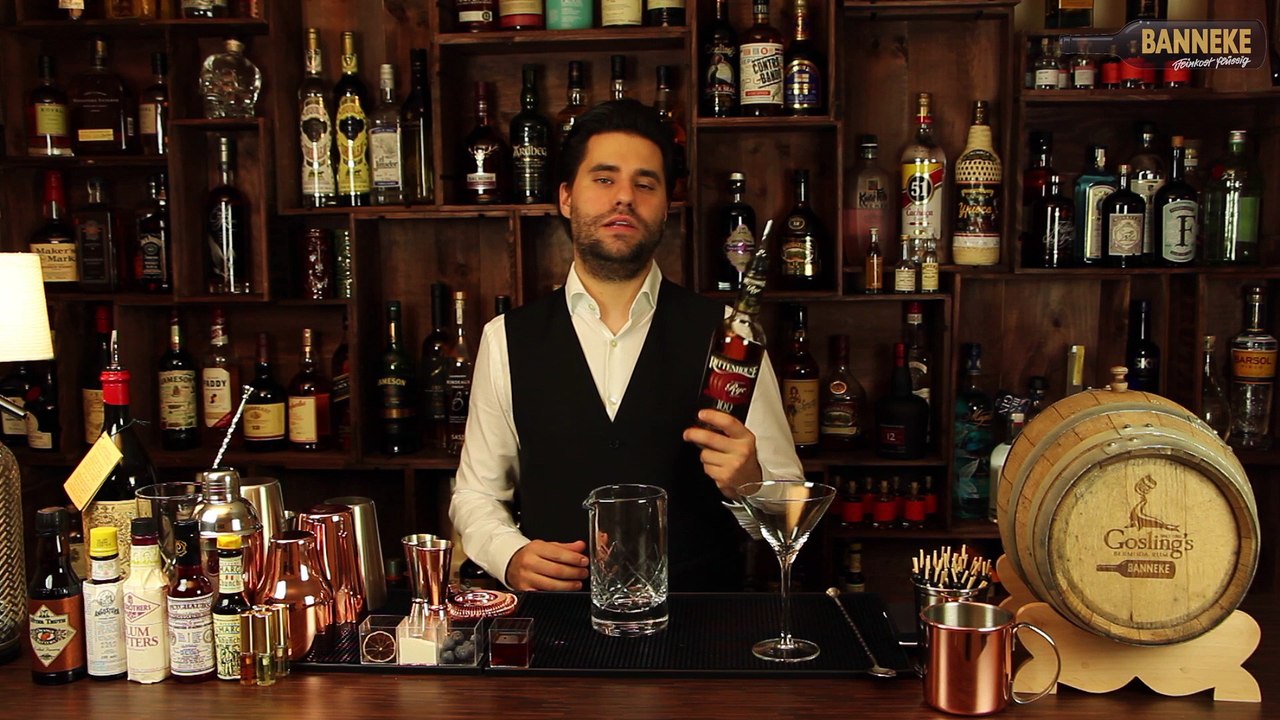 Manhattan - Rye Whiskey Cocktail selber mixen - Schüttelschule by Banneke
