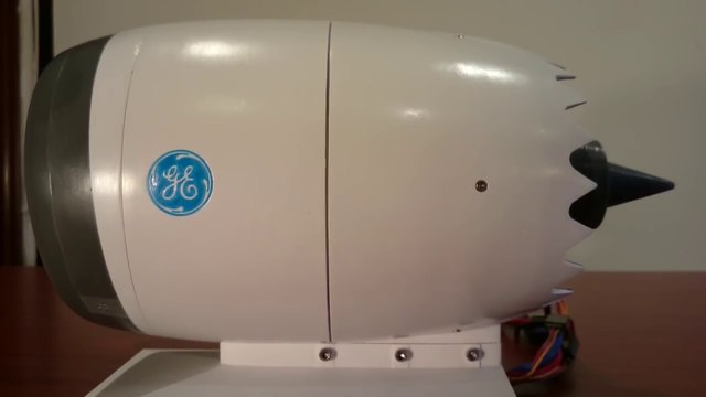3D Printed B787 GE GEnx-1B Jet Engine with Thrust Reverser
