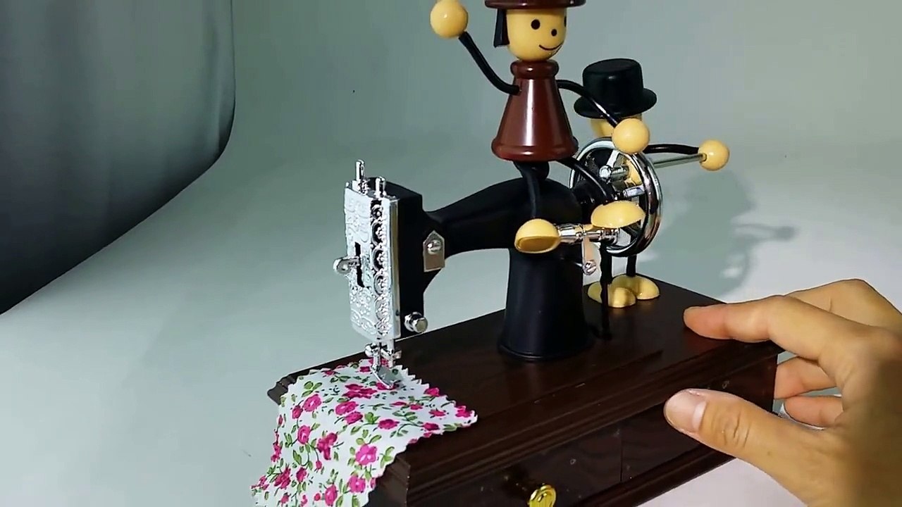 Sewing machine music box - "Fur Elise"