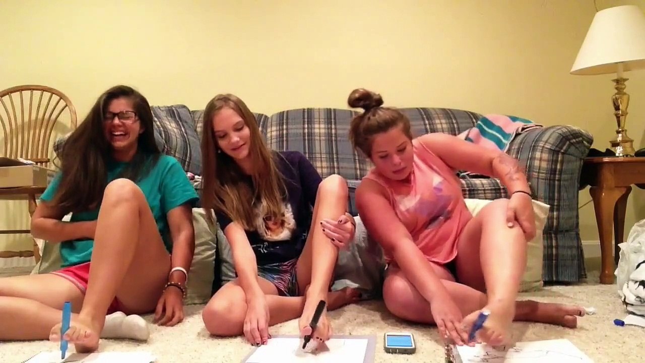 Toe Art Challenge|| feat. Maddie Lowe