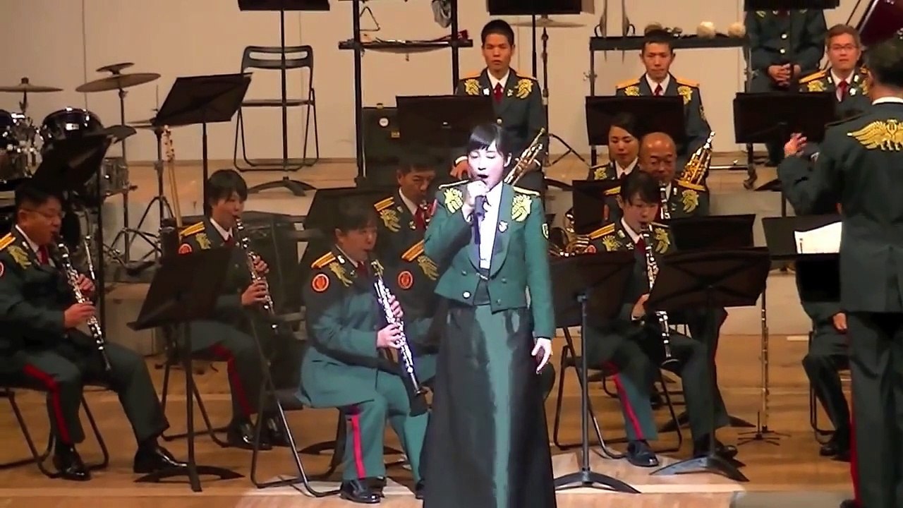 自衛隊の美人歌手　 いつも何度でも　陸上自衛隊中部方面音楽隊