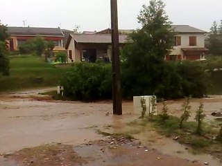 Inondation au Bourgneuf lieu dit pré canard de Chânes le 6 juin 2010 vers 16 heures