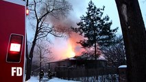 Berliner Feuerwehr - Feuer Wohnhaus - Altglienicke, Auerswald Strasse - 31.01.2010