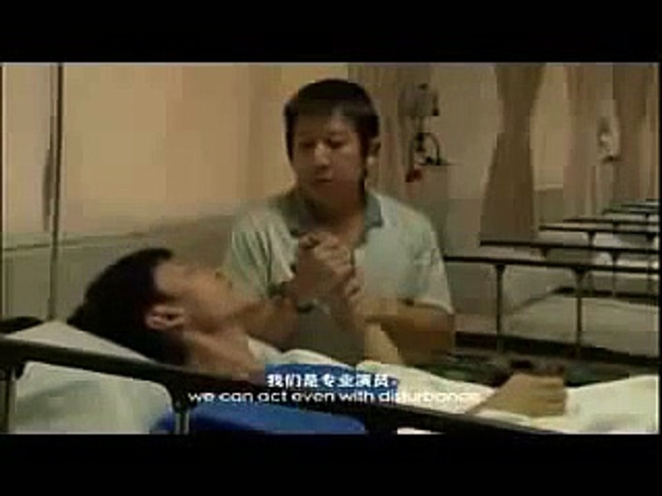 爆笑新加坡廣告－ (錢不夠用2)拍戲不要吵死人!!!