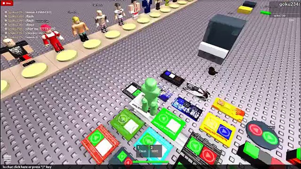 Creeper Reacts To Seth Rollins Theme Song Roblox Version Video