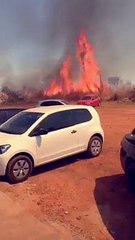 Alunos da UnB levantam carro