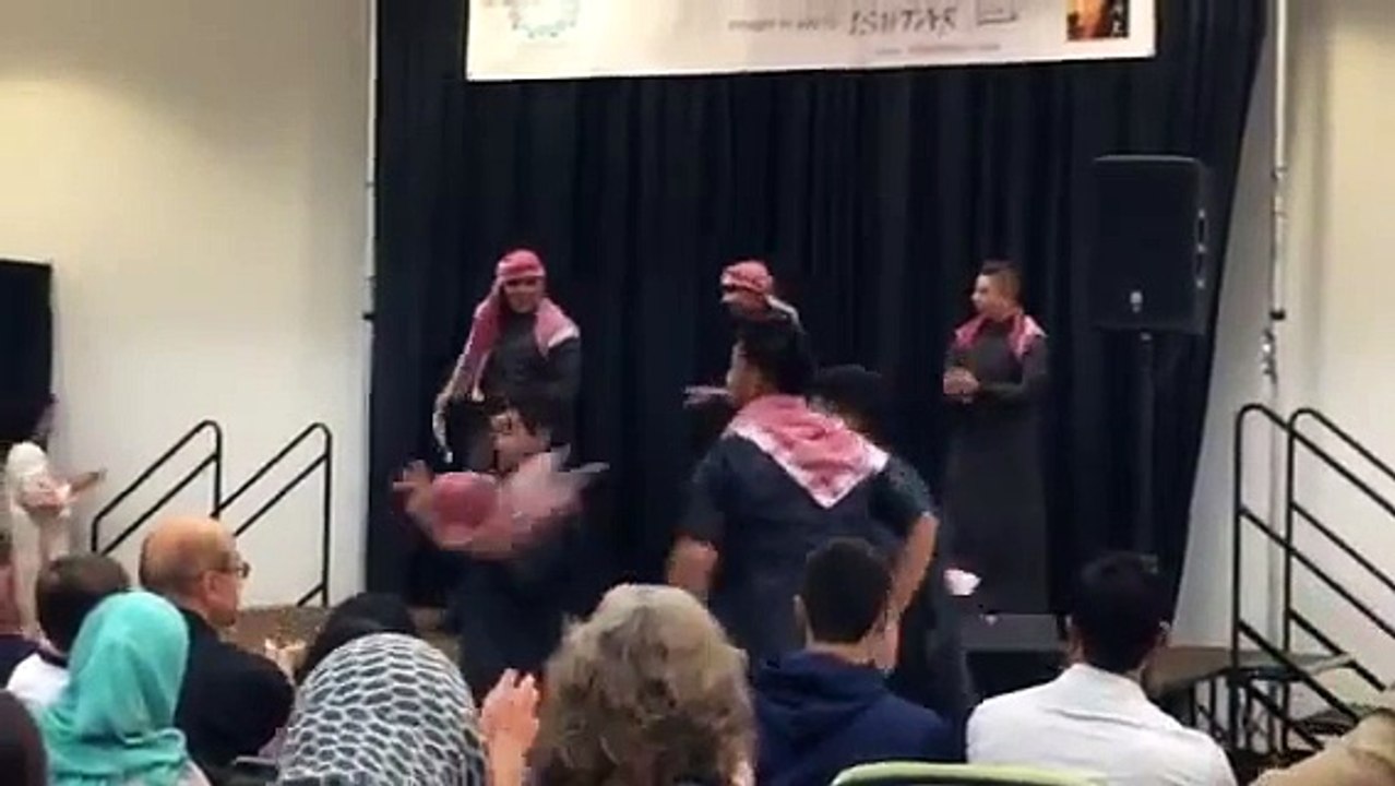 Iraqi group dance