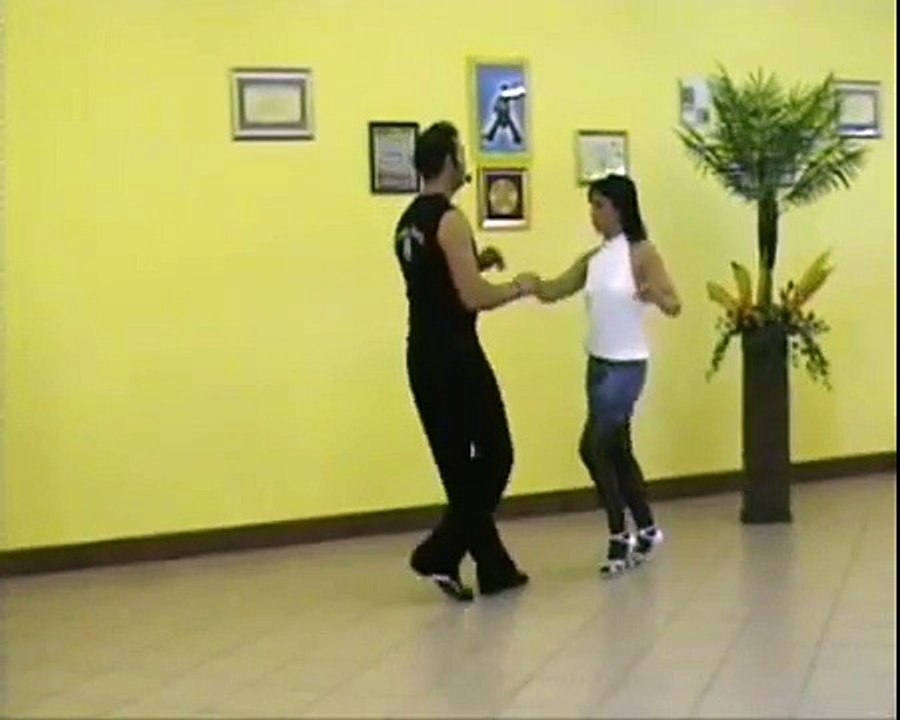 20 figures of  SALSA PORTORICAINE in this collection