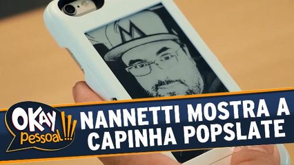Junior Nannetti mostra a capinha de celular com tinta eletrônica