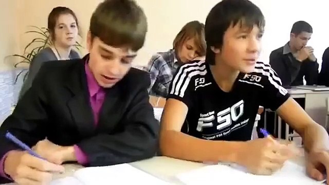 Смешно да слёз ! Ну пацан дебил !!!!!!!!!!