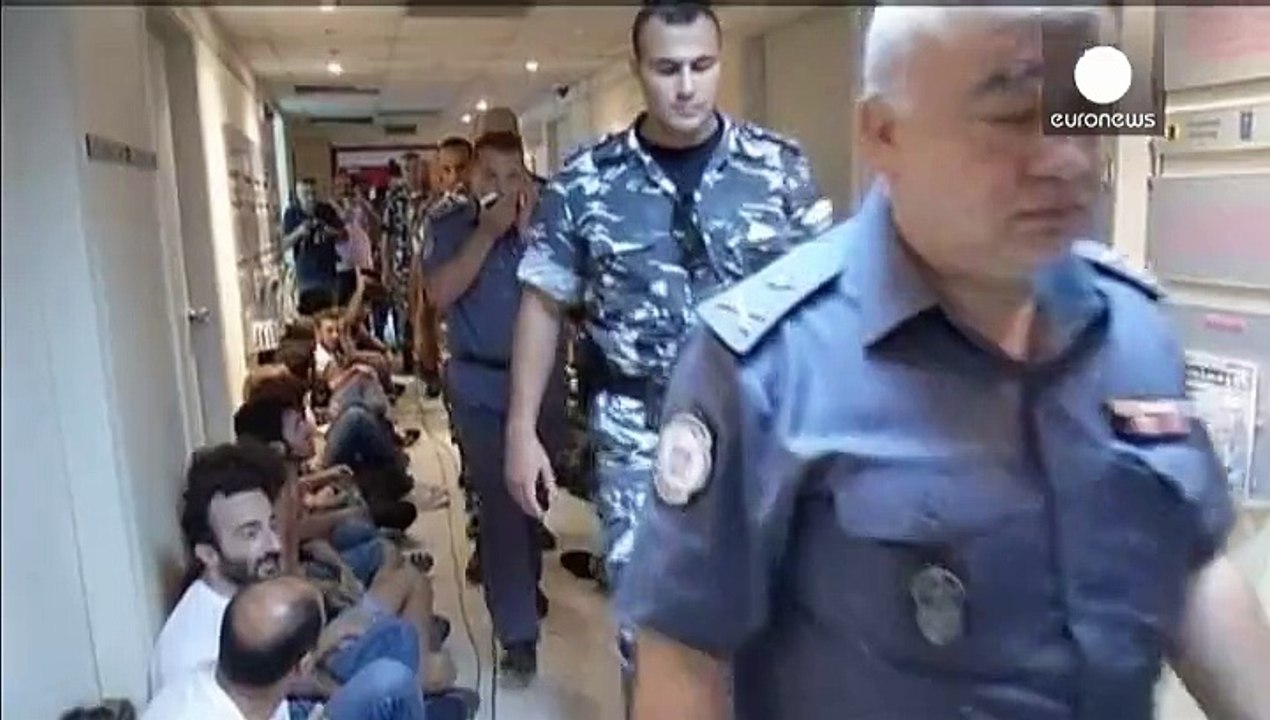 Besetztes umweltministerium in beirut von polizei gestürmt