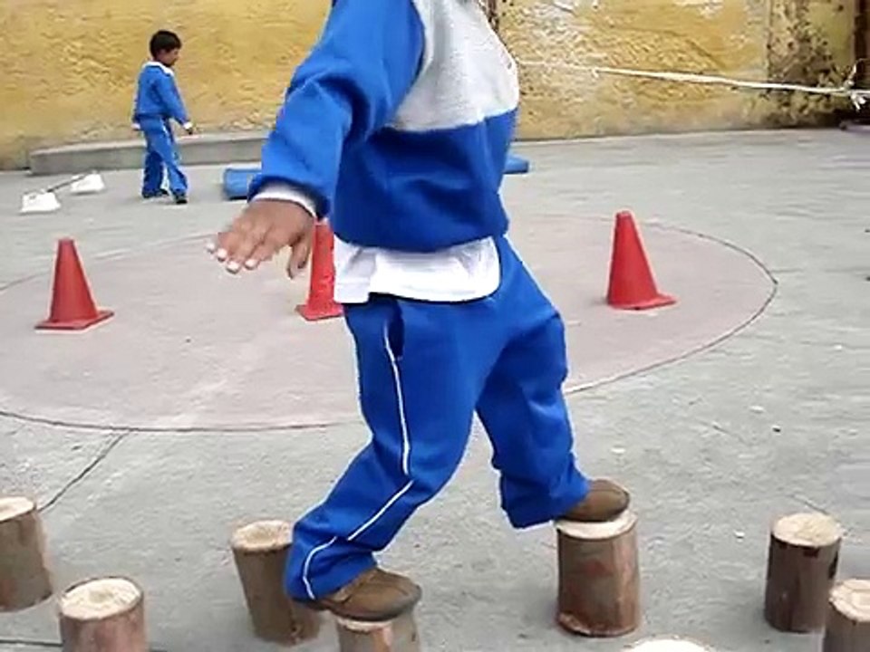 EDUCACIÓN FÍSICA CICLO UNO: EQUILIBRIO