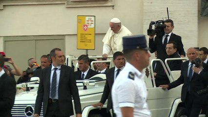 Papa concede el perdón a católicas que hayan abortado