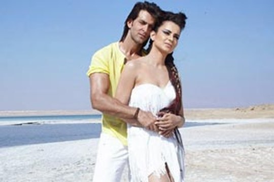 Hrithik reacts shockingly on his link up with Kangana