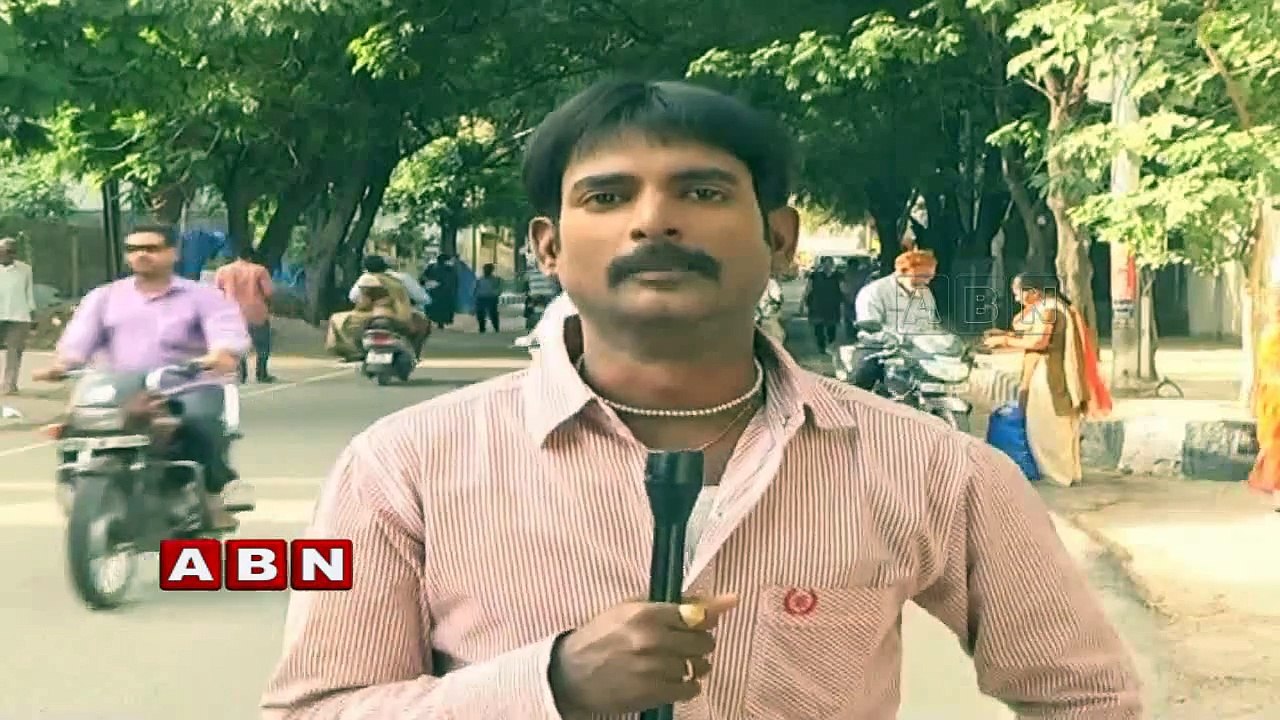 Running Commentary - Cell Phone Charging Machines (02-09-2015)
