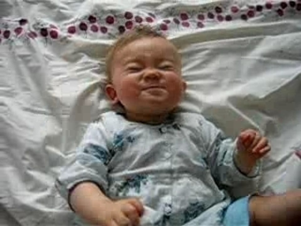 Camille dit coucou !