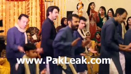 Fawad Khan dancing on his friends Mehndi