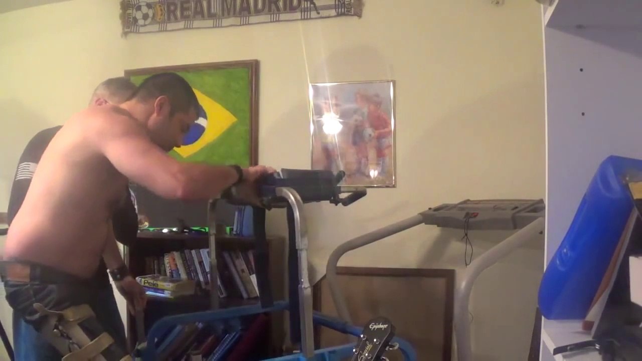 T-11 Incomplete Paraplegic - Walking with Leg Braces 4/7/14