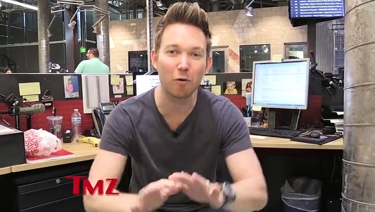 Lindsay Lohan -- Pisses Off Prosecutor ... Greeting Fans Doesn't Count As Community Service!!