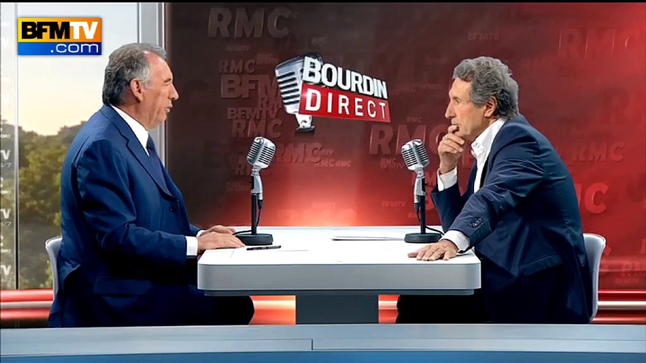 Bayrou: "Hollande continue à nommer les proches, les copains"