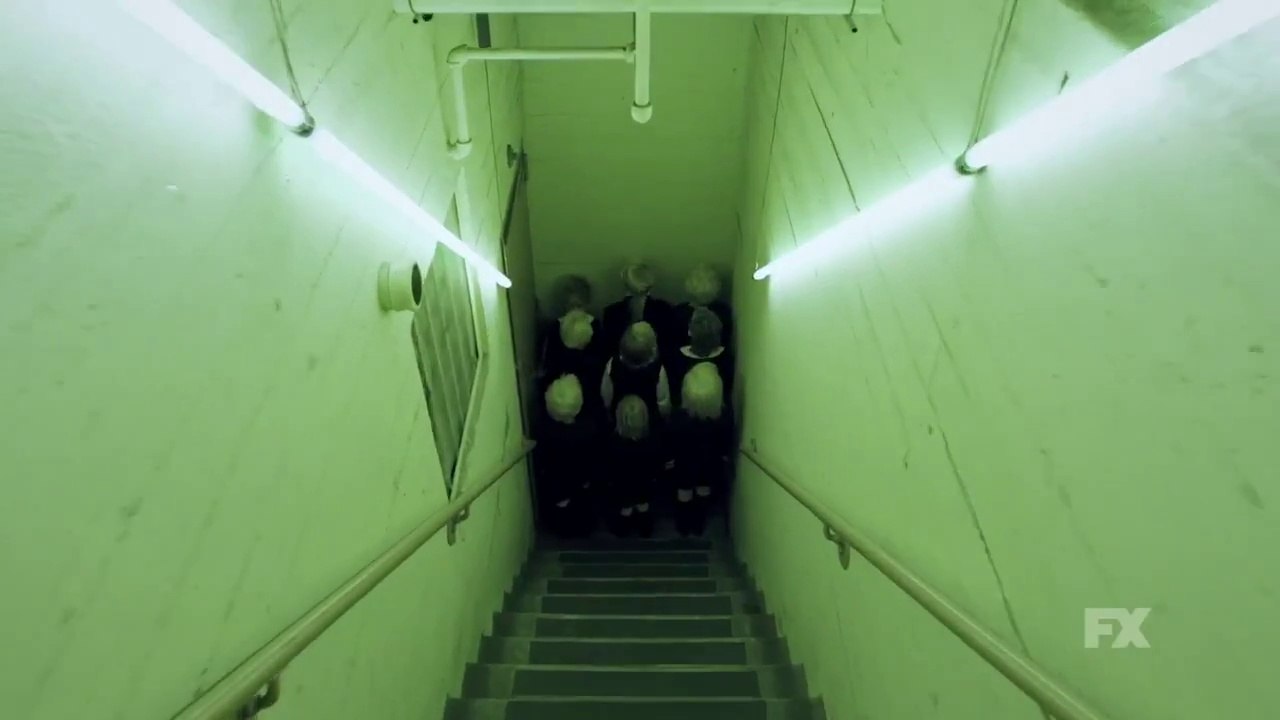 American Horror Story- Hotel - Towhead