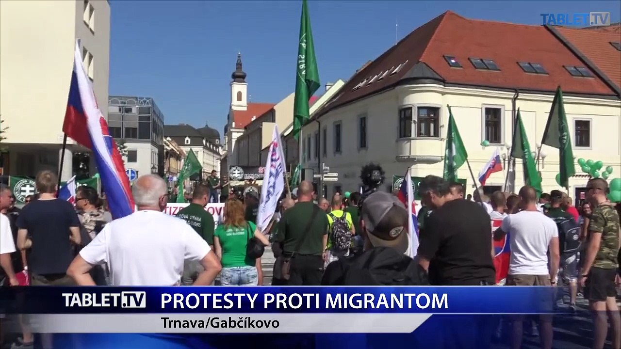 Kotlebovci roztrhali plagáty mladíkovi, ktorému sa nepáčil ich protest