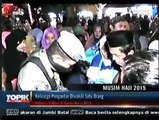 Keluarga Beramai-ramai Antarkan Jemaah Calon Haji di Makassar