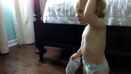 Luca Dancing to Eminem / Rihanna (love the way you lie) - Part 2