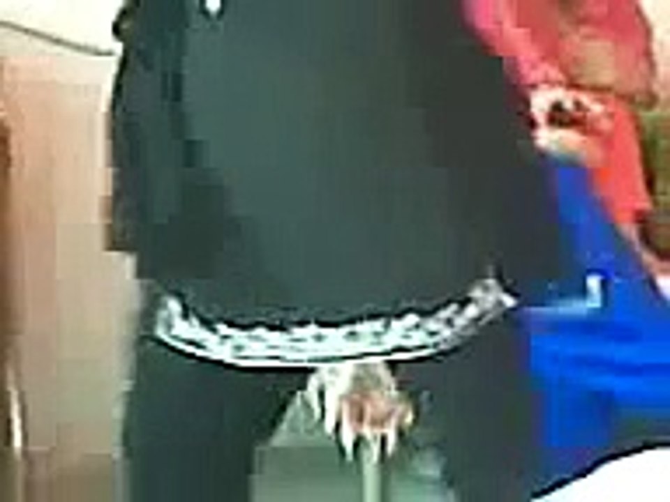 Pakistani Sexy Girl Dance - Mujra in VIP Style 2013