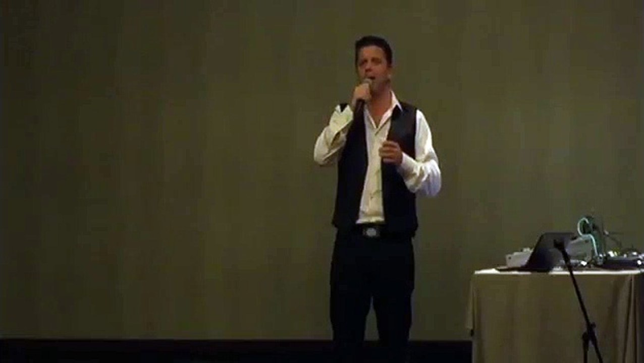 Ricky Lavazza live in Memphis Elvis Week 2012 (video)