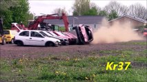 Crash test extreme avec une Volvo 850 : cette voiture est un tank!