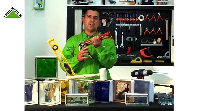 Construir un tabique con bloques de vidrio. Parte I (Leroy Merlin)
