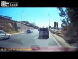 Almost everyday in South Africa, robbery caught on Dash Cam