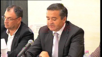 Klosi: Në arsimin profesional janë regjistruar 2000 nxënës, 700 në Tiranë