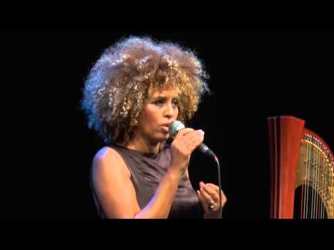 Napoli - FemmeNa Mediterranea al Maschio Angioino -live- (01.09.15)