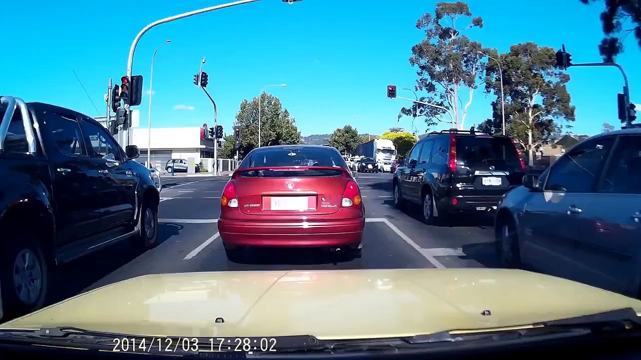 Adelaide to Mount Gambier in 5 Minutes (dash cam time-lapse)