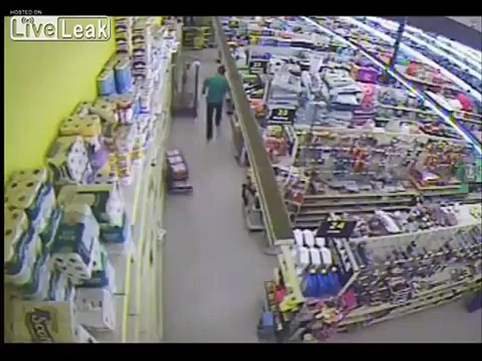 Guy Takes A Piss In A Store, Then Steals From Employees Purse