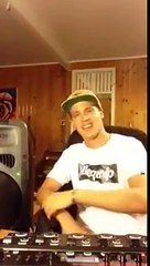 How to scratch vocally