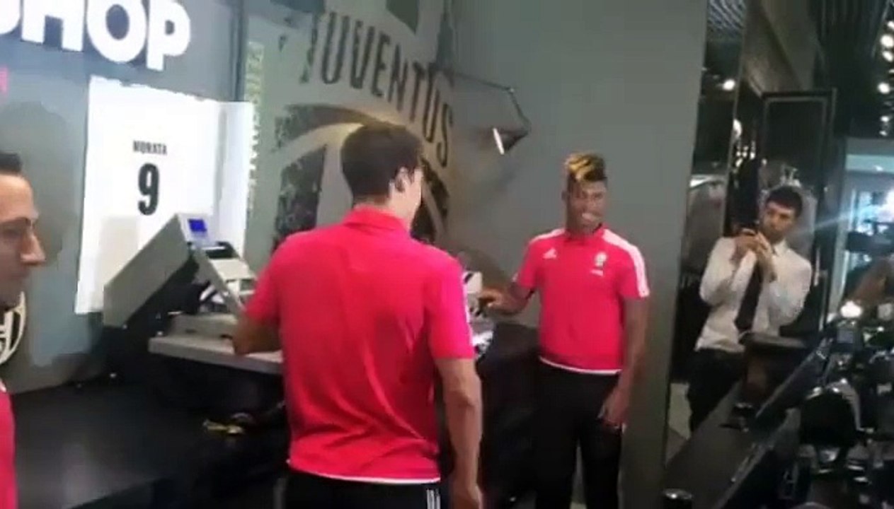 Juve, Hernanes e Lemina presentano le loro nuove maglie
