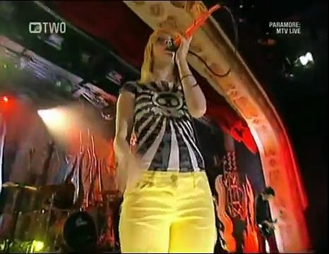 Paramore - Let The Flames Begin (Live Hard Rock Café, New York 2007)