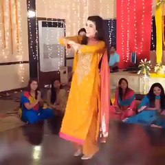 Urwa Hocane dancing  & enjoying