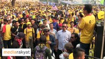 (Bersih 4) Nik Nazmi: Kita Tidak Takut Dengan Kerajaan, Tetapi Kerajaan Takut Dengan Rakyat