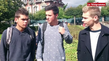 Télécharger la video: Saint-Brieuc. Rentrée. La reprise des cours au lycée Renan