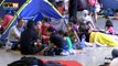 Hongrie: les migrants campent devant la gare