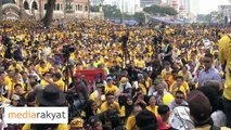(Bersih 4) Rafizi Ramli: Tak Pernah Ada Perdana Menteri Dalam Dunia Yang Takut T-Shirt , Hanya Najib