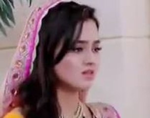 Ragini Ne Sanskaar Aur Swara Ki Shaadi Ko Kaha Jutha - 2 September 2015 - Swaragini
