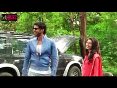 Abhi Pahucha Daaru Pike Gher Aur KIya Hangama - 2 September 2015 - Kumkum Bhagya