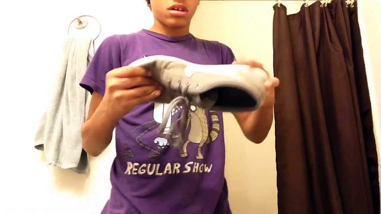 How To Put On Shoes