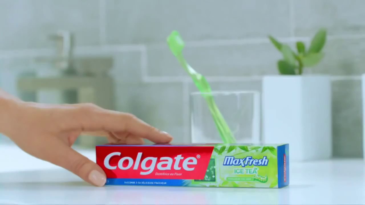 Karine Ferri - Colgate MaxFresh Ice Tea