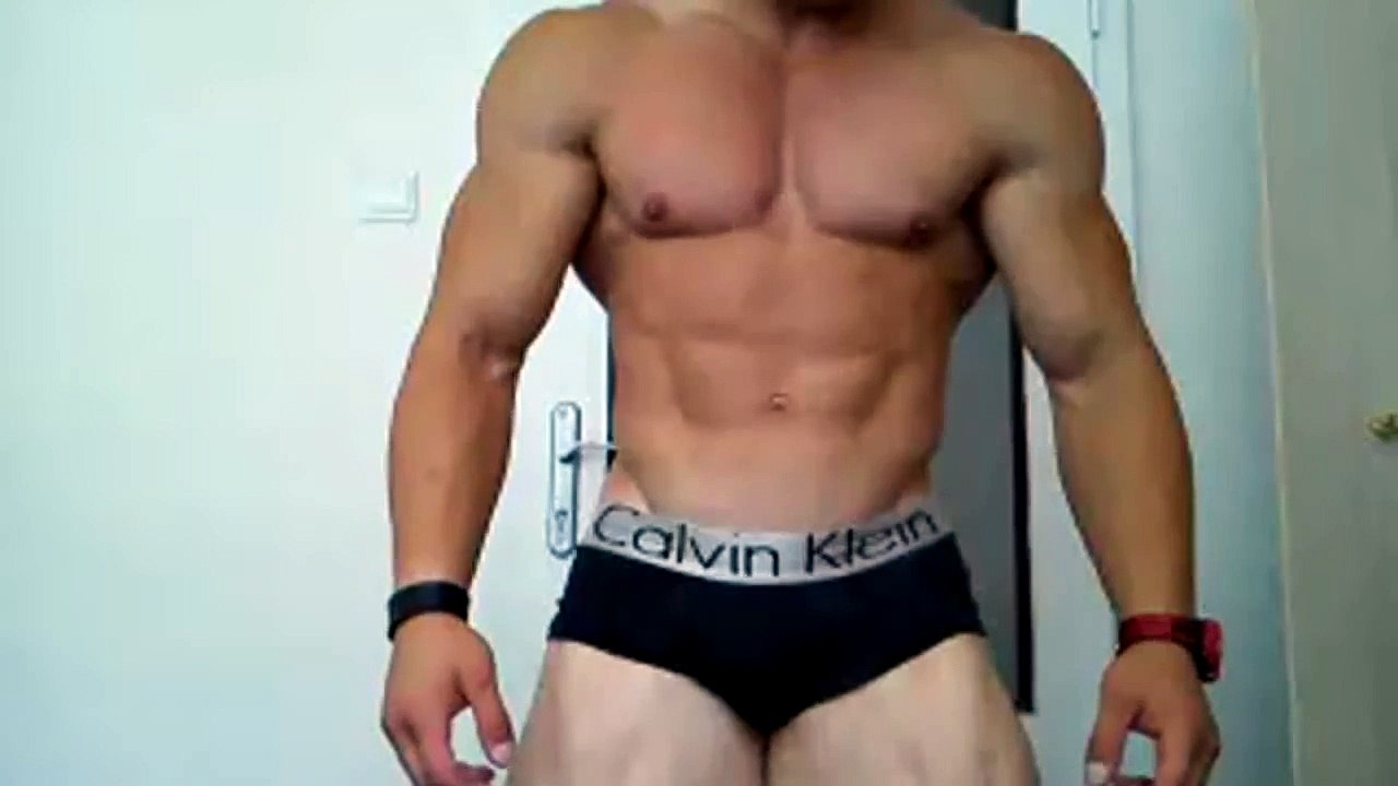 prview : big 18 y/o  Milo's flex show at home ÷ 10 min